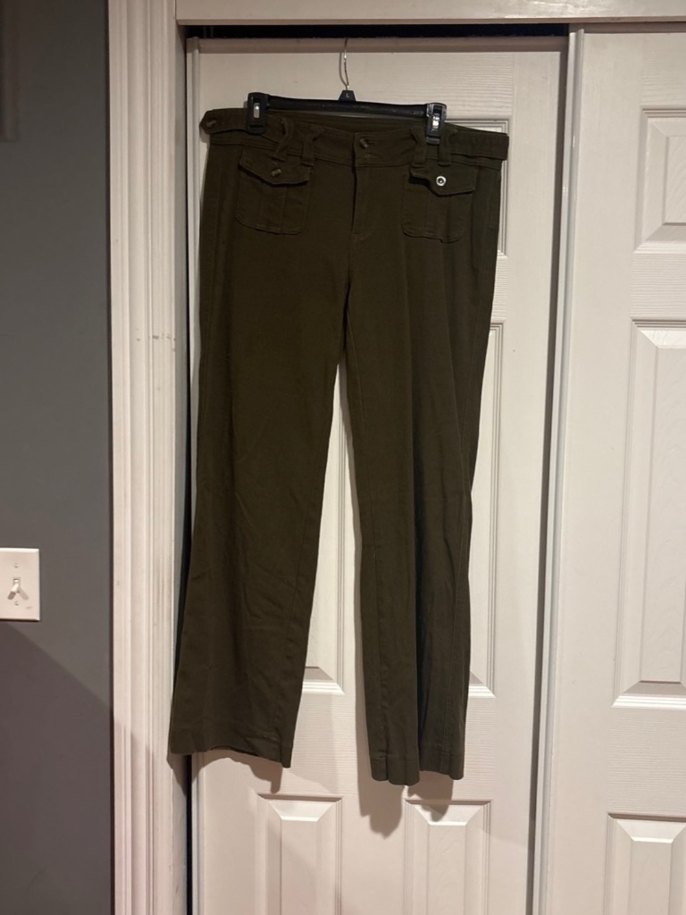 Women’s Olive Green Wide-Leg Jeans